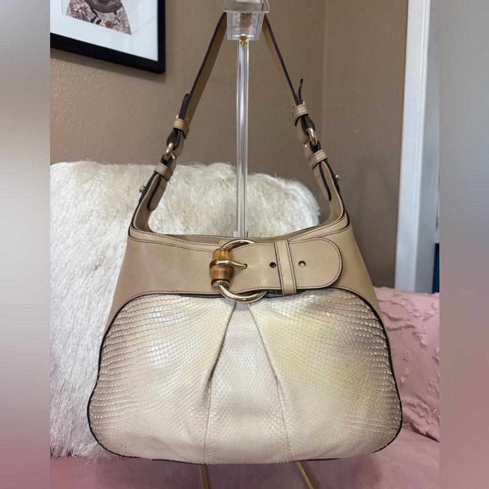 💯AUTHENTIC GUCCI Cream/Tan Ombré Leather & Python Snakeskin Bag w Gold Buckle